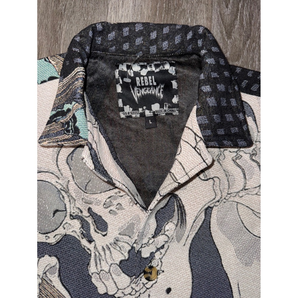 Rebel Vengeance Japanese Tapestry Samurai Skull Print button down Jacket mens L - Picture 4 of 10